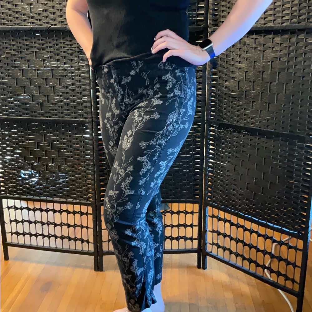Old Navy floral pixie pants